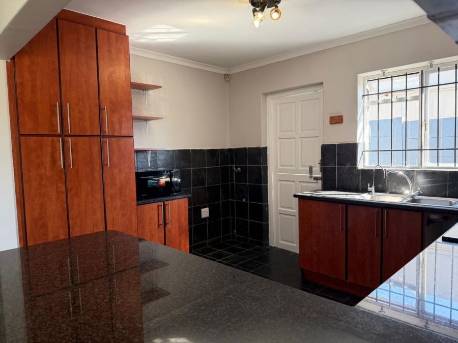 4 Bedroom Property for Sale in Milnerton Ridge Western Cape